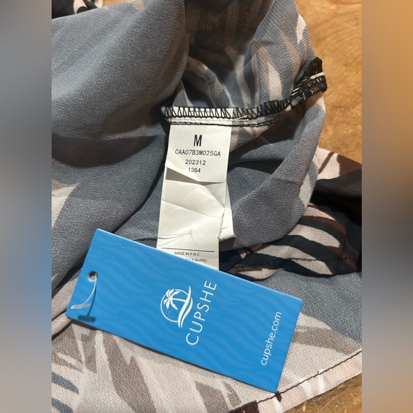 NWT Cupshe Women's Bikini Cover Up Beach Dress Palm Leave Print Size Medium - Picture 4 of 8